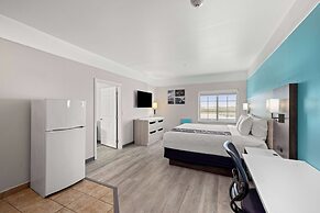 La Quinta Inn & Suites by Wyndham Raymondville