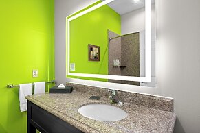 La Quinta Inn & Suites by Wyndham Raymondville