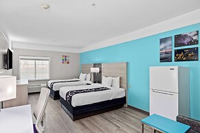 La Quinta Inn & Suites by Wyndham Raymondville