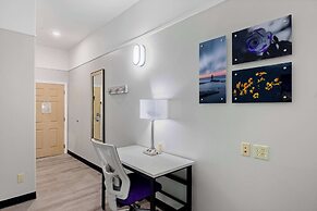 La Quinta Inn & Suites by Wyndham Raymondville