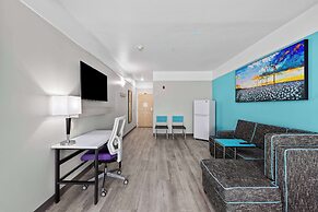 La Quinta Inn & Suites by Wyndham Raymondville