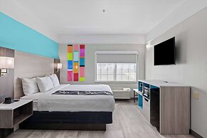 La Quinta Inn & Suites by Wyndham Raymondville