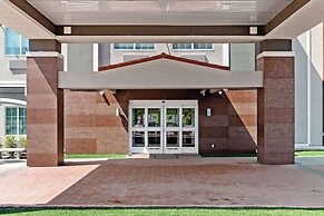 La Quinta Inn & Suites by Wyndham Raymondville