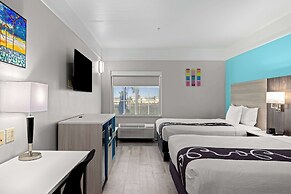 La Quinta Inn & Suites by Wyndham Raymondville