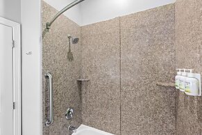 La Quinta Inn & Suites by Wyndham Raymondville