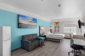 La Quinta Inn & Suites by Wyndham Raymondville