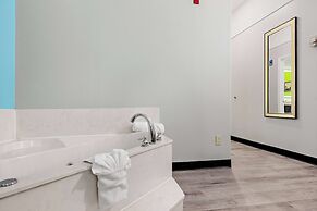 La Quinta Inn & Suites by Wyndham Raymondville