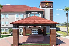 La Quinta Inn & Suites by Wyndham Raymondville