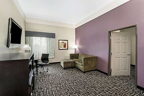 La Quinta Inn & Suites by Wyndham Canton MS