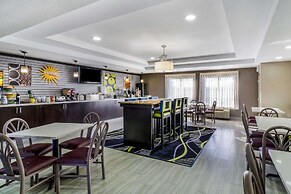 La Quinta Inn & Suites by Wyndham Canton MS