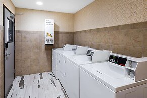 La Quinta Inn & Suites by Wyndham Canton MS