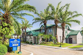 Microtel Inn by Wyndham Cabanatuan