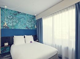 Relais de Lyon by Malone