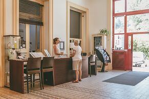 Terres de France - Appart Hotel Le Splendid