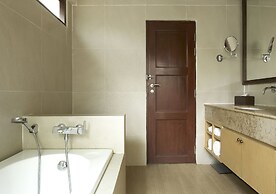 Sea Sand Sun Resort and Villas