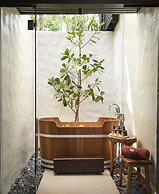 Sea Sand Sun Resort and Villas