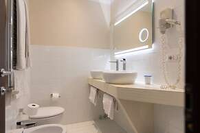 Relais Piazza Del Popolo - Aminta Collection Luxury Rooms