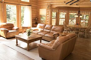 Fiddler Lake Resort