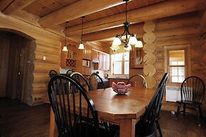 Fiddler Lake Resort