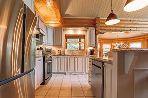 Fiddler Lake Resort