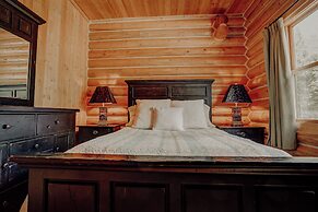 Fiddler Lake Resort
