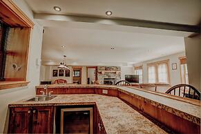 Fiddler Lake Resort
