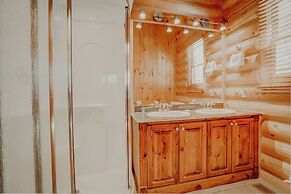Fiddler Lake Resort