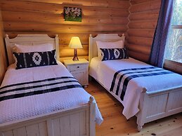 Fiddler Lake Resort
