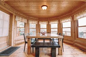 Fiddler Lake Resort