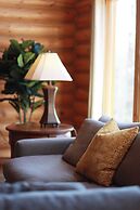 Fiddler Lake Resort