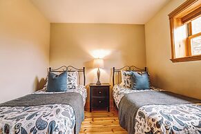 Fiddler Lake Resort