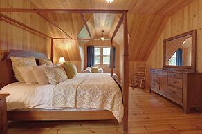 Fiddler Lake Resort