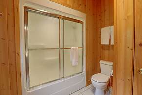 Fiddler Lake Resort