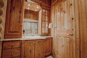 Fiddler Lake Resort