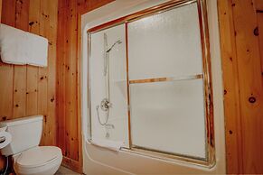 Fiddler Lake Resort