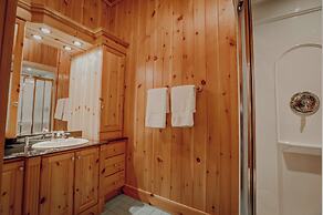Fiddler Lake Resort