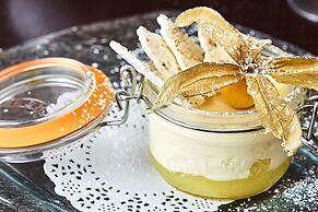 Farmers Kitchen Hotel