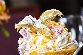 Farmers Kitchen Hotel