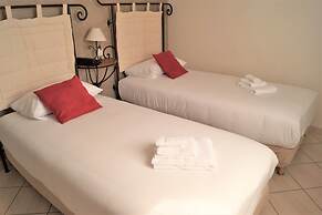 Hotel Restaurant Le Gardon - Pont du Gard