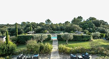 Hotel Restaurant Le Gardon - Pont du Gard