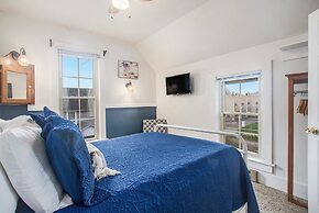 Waters View Inn
