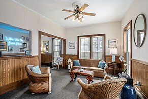 Waters View Inn