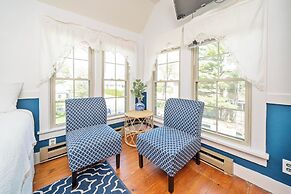 Waters View Inn