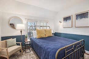 Waters View Inn