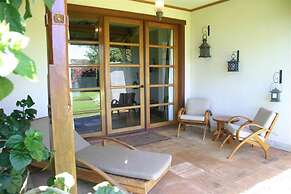 Ho'oilo House