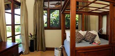 Ho'oilo House
