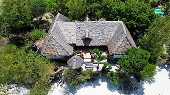 Mbuyuni Beach Village - Bungalows
