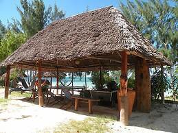 Mbuyuni Beach Village - Bungalows