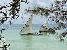Mbuyuni Beach Village - Bungalows