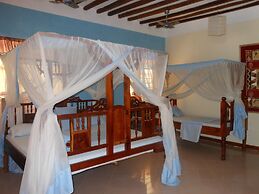 Mbuyuni Beach Village - Bungalows